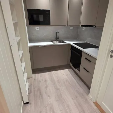 Arctic Nine - Nr 8 - On The Island *