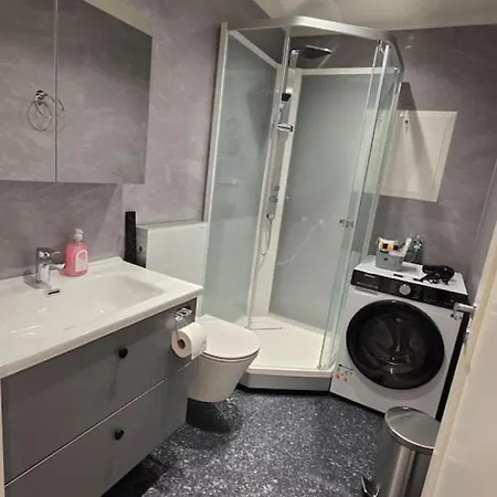 Arctic Nine - Nr 8 - On The Island Casa de Férias *