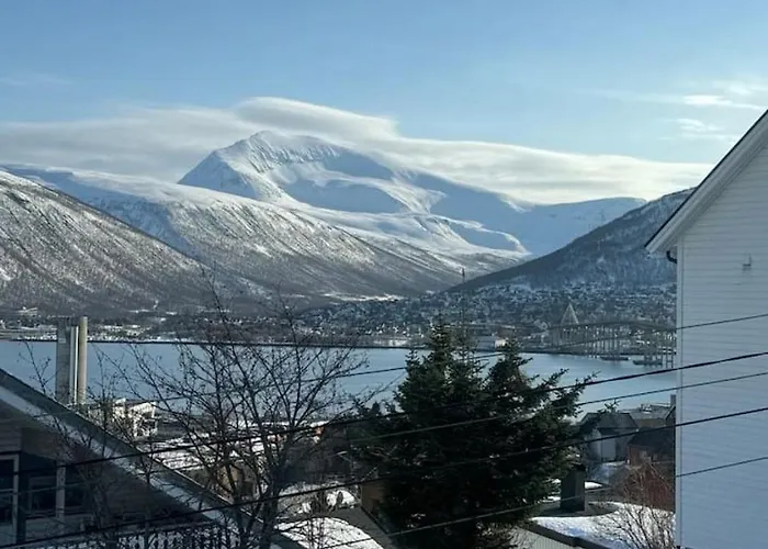 Semesterbostad Arctic Nine - Nr 8 - On The Island *